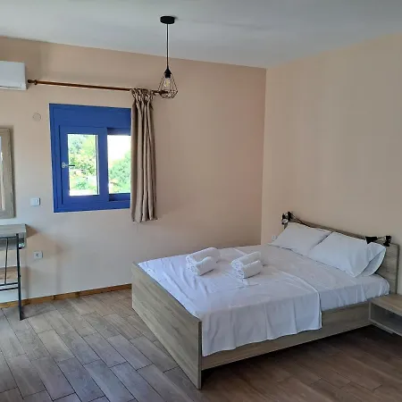 Blue Moon Apartment *